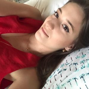 Meet your Posher, Valeria